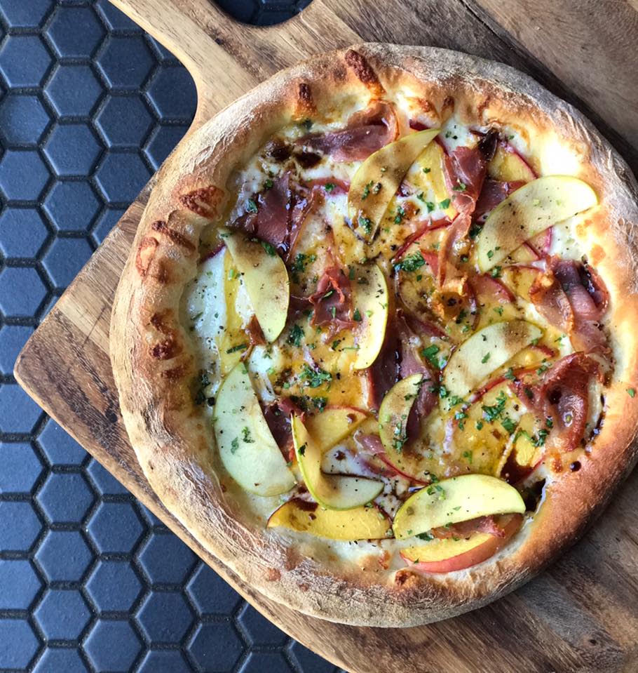 parlor pizza