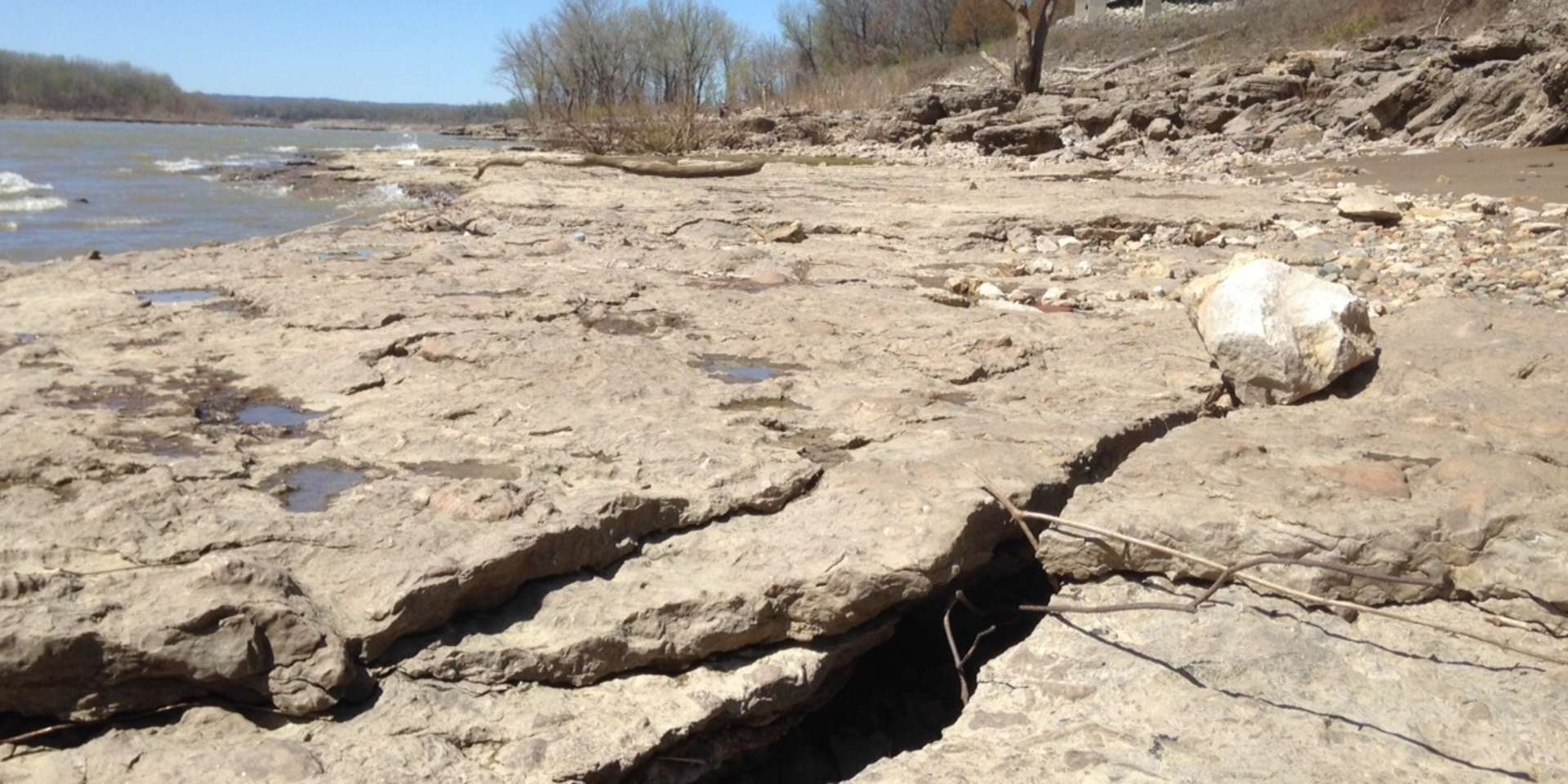 Cracks and crevices in the ground at Falls of the Ohio State Park