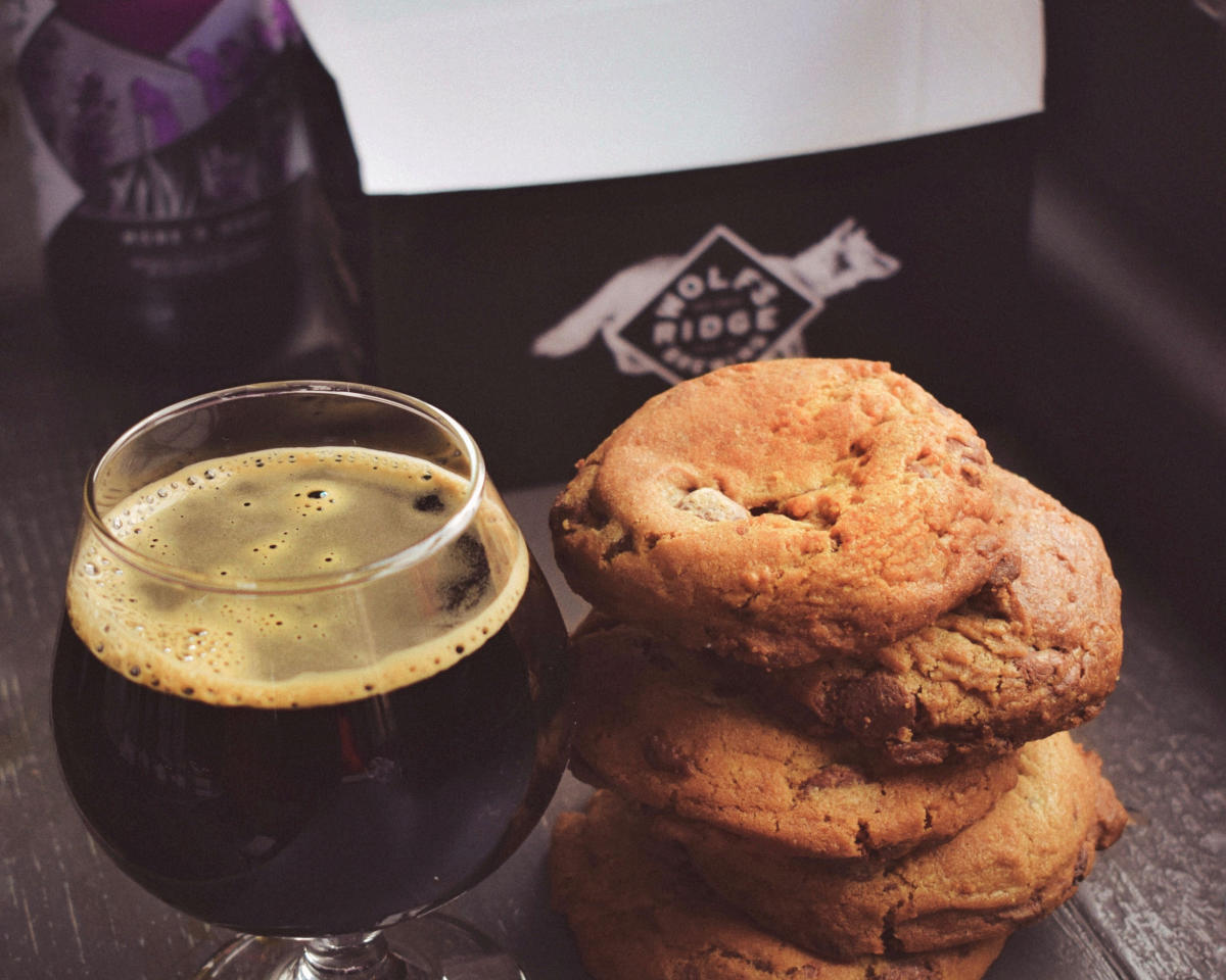 Wolf's Ridge Beer and Cookie Bundle