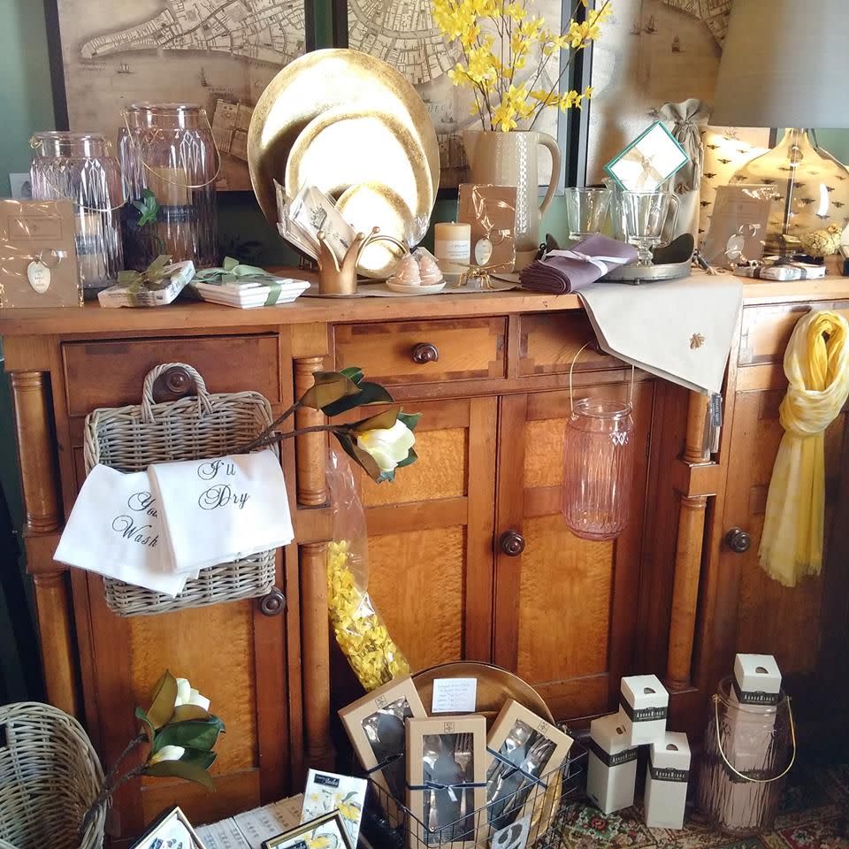 Pedlars Quay Shop Antiques Store