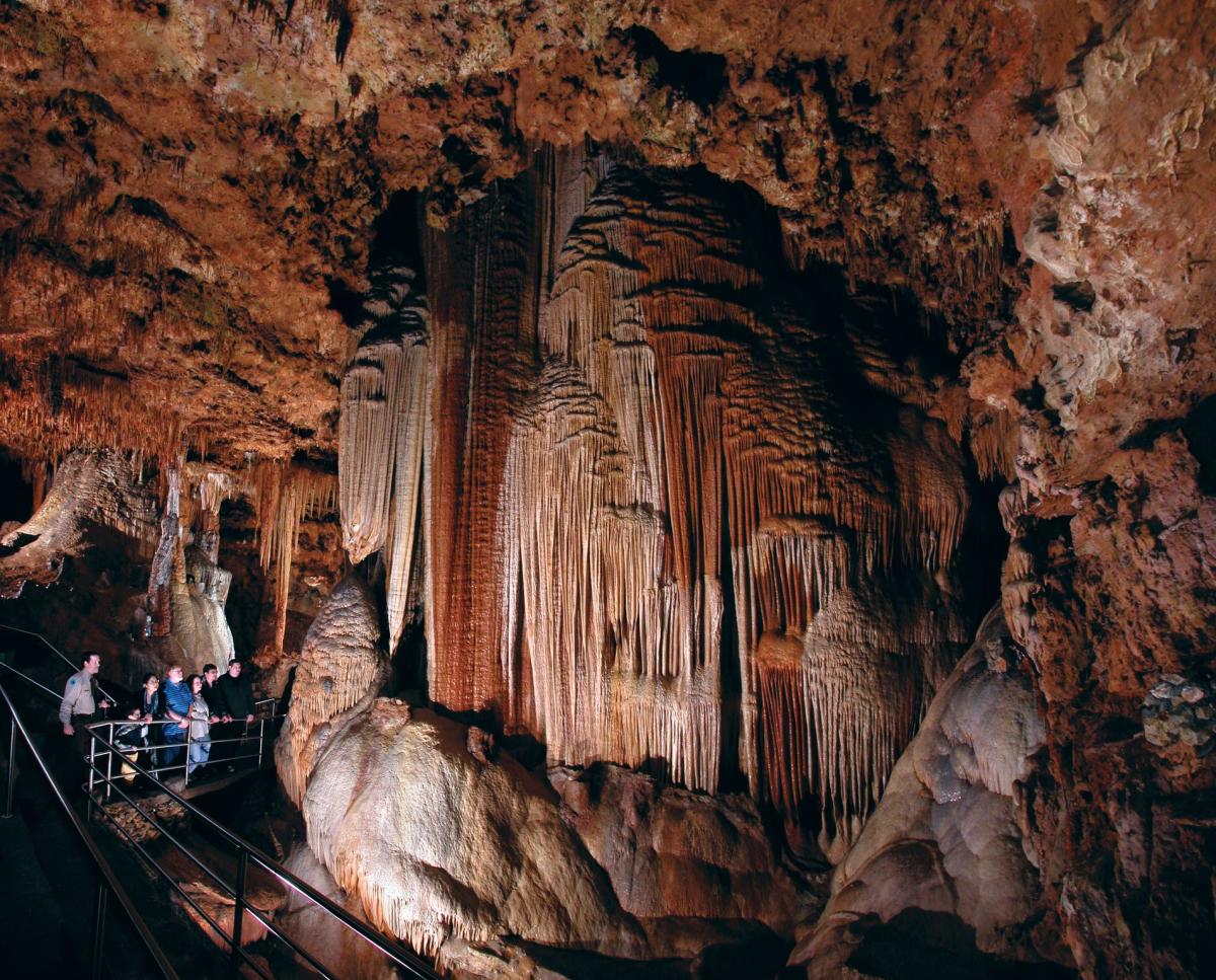 Meramec Caverns