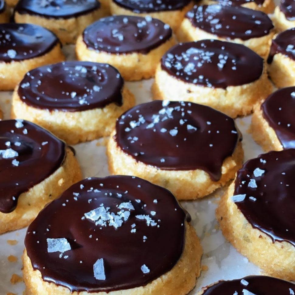 Sweet treats at Brown Bear Bakery (photo: @brownbearbakery) Sweet treats at Brown Bear Bakery (photo: @brownbearbakery)