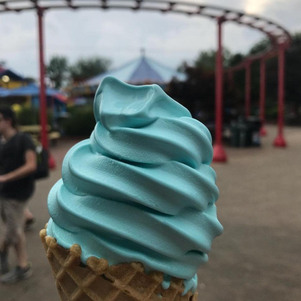 Blue ice cream at Kings Island (photo: @bclaykarla)