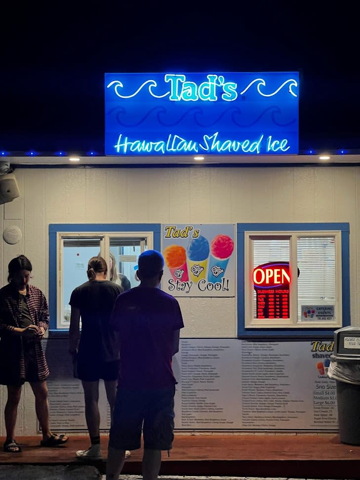 Tad's snow cone shaved ice