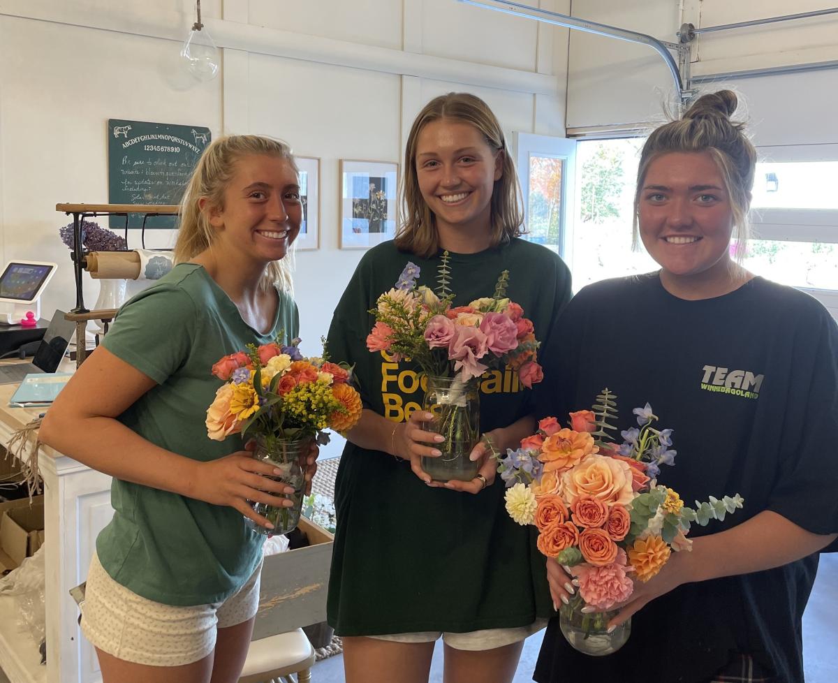 Bloomtique Prom Bouquet Workshop in Oshkosh, WI