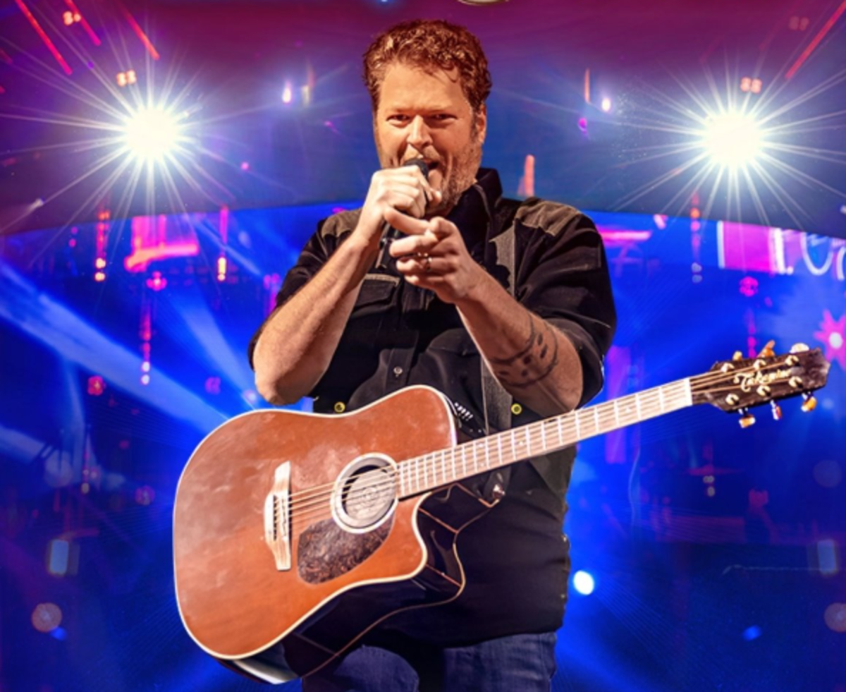 Country music star Blake Shelton performs during a concert