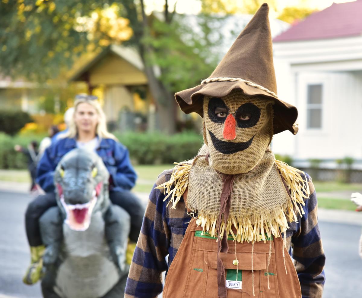 boo bash Scarecrow
