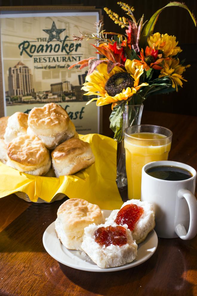 Tour of Downtown Roanoke, Virginia Explore Downtown Roanoke