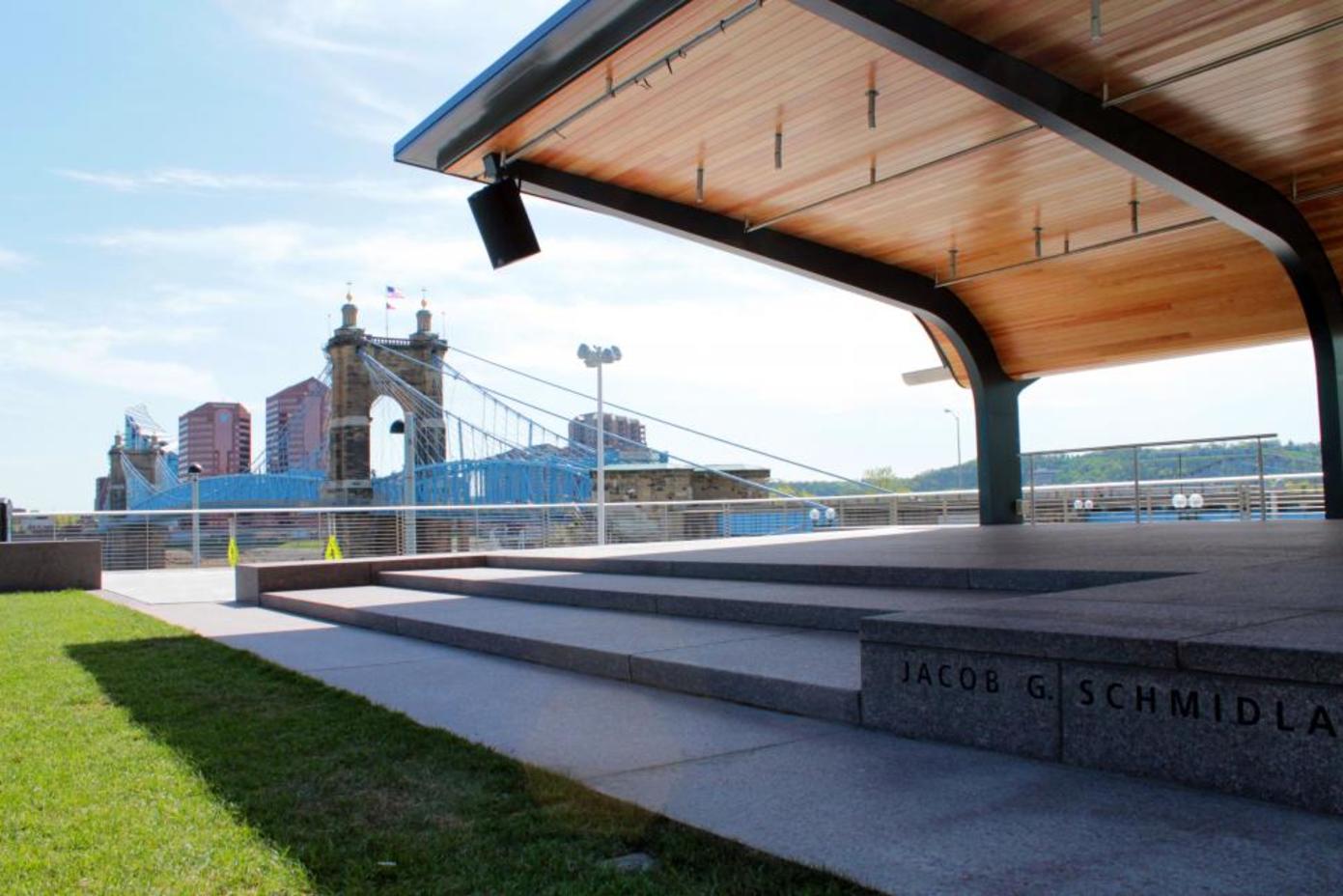 Schmidlapp Event Lawn at Smale Riverfront Park (photo: Cincinnati Park Board)