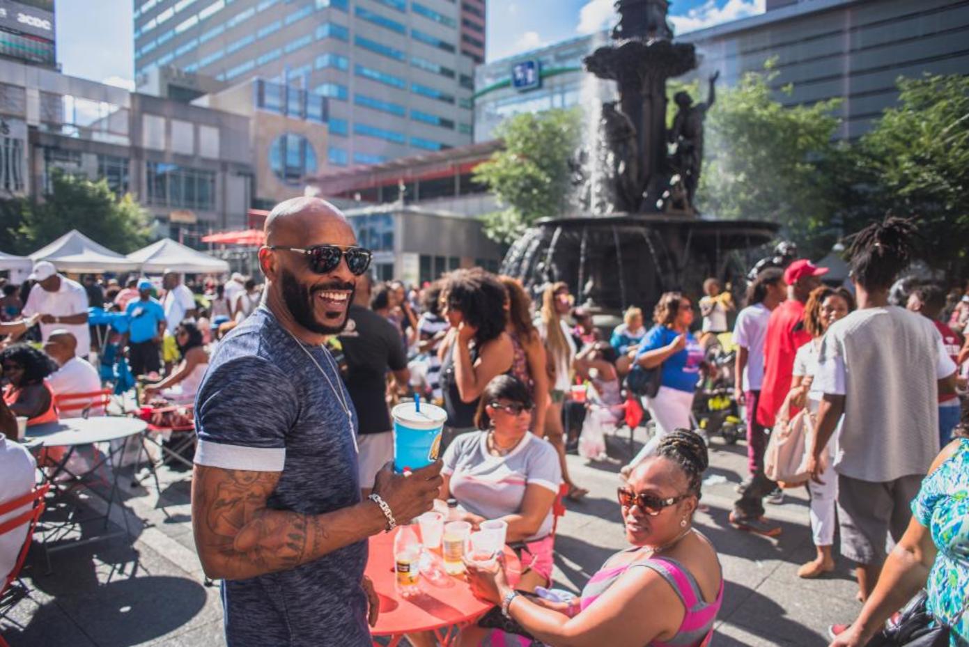 Fountain Square (photo: Cincinnati USA CVB | Louis Rideout)