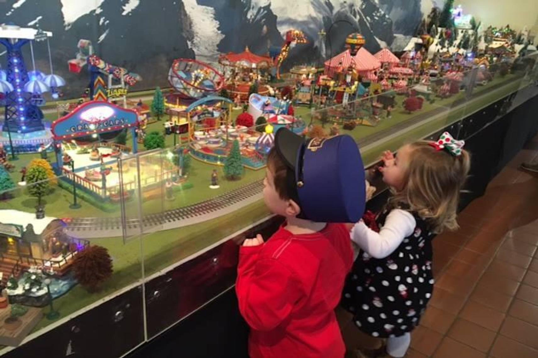 Holiday Toy Trains at Behringer-Crawford Museum (photo: Behringer-Crawford Museum)