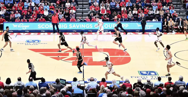 UD Flyers Men Basketball Game