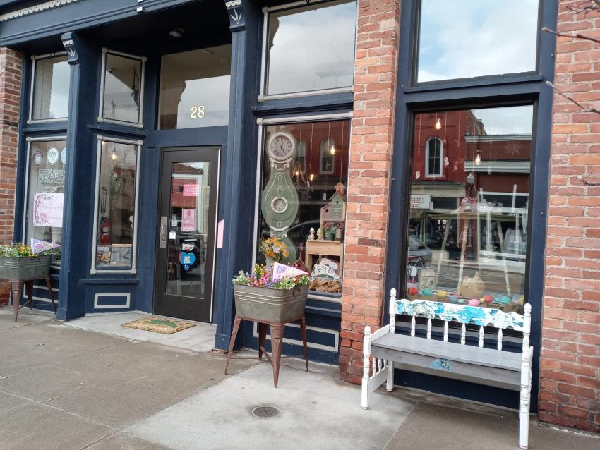 Pink Shamrocks storefront