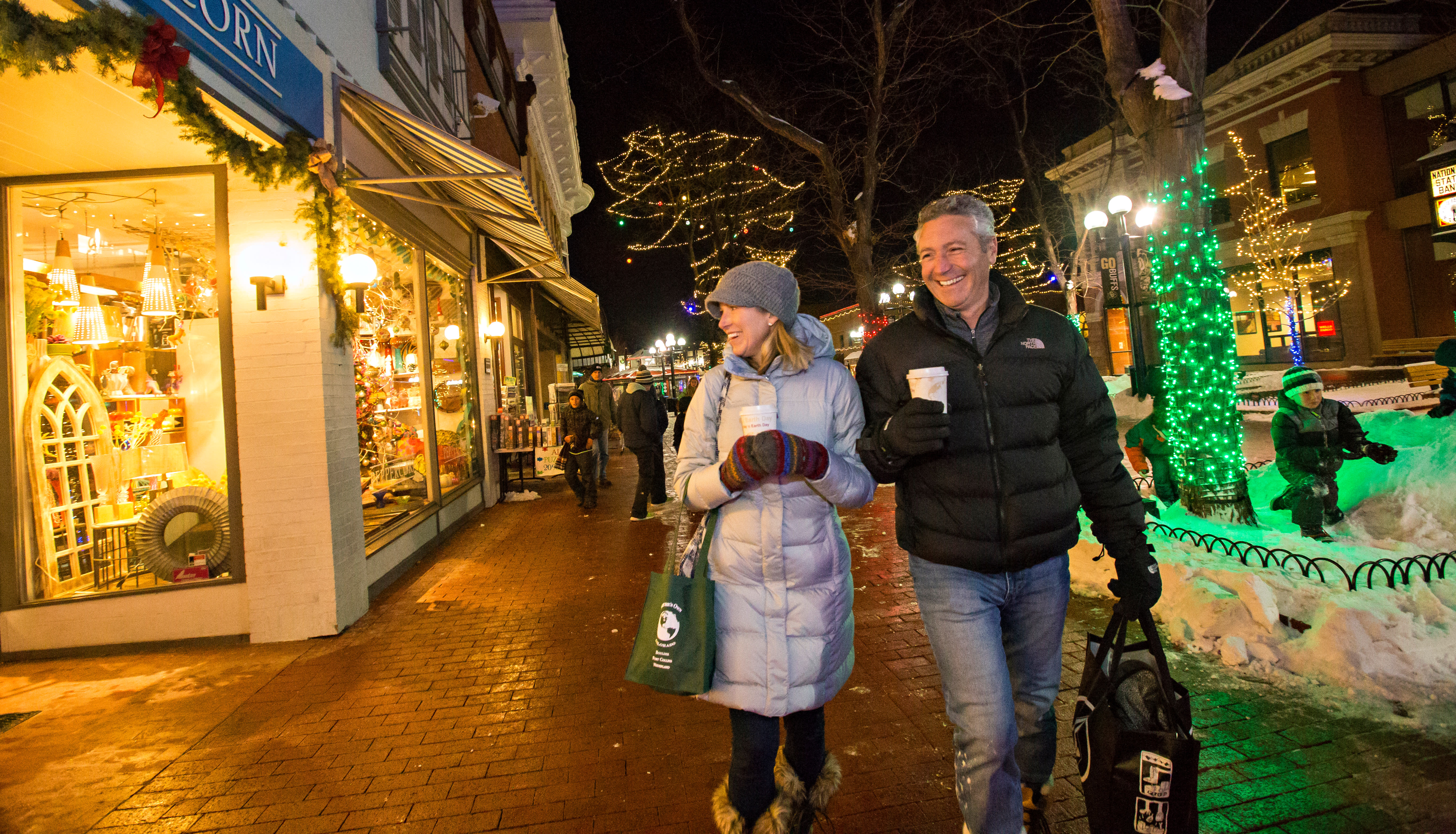 Pearl Street Holiday Shopping