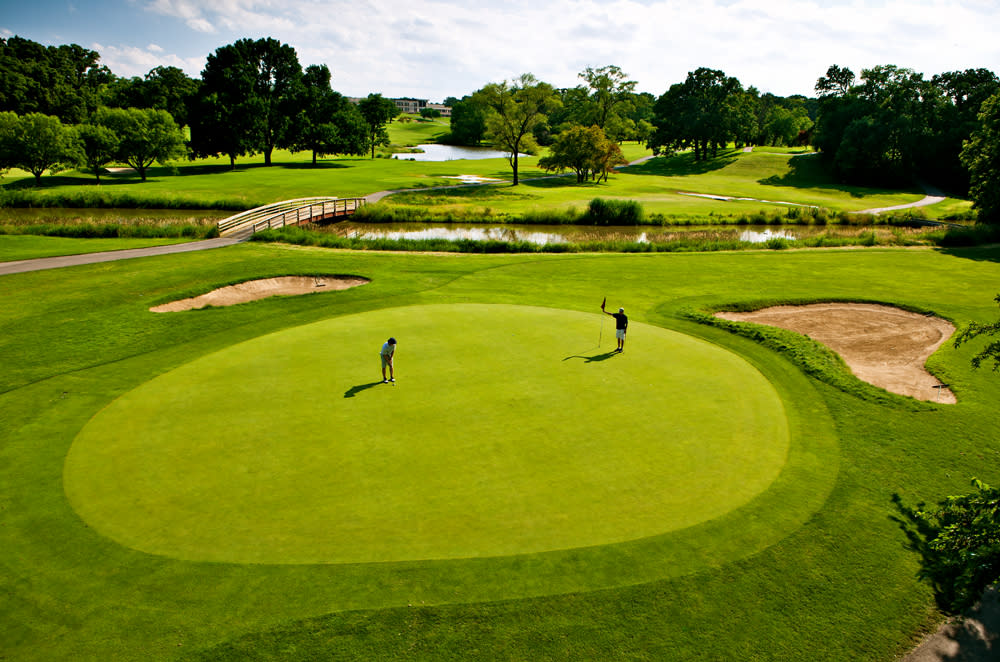 Chicagoland Golf Courses - Eaglewood Resort & Spa