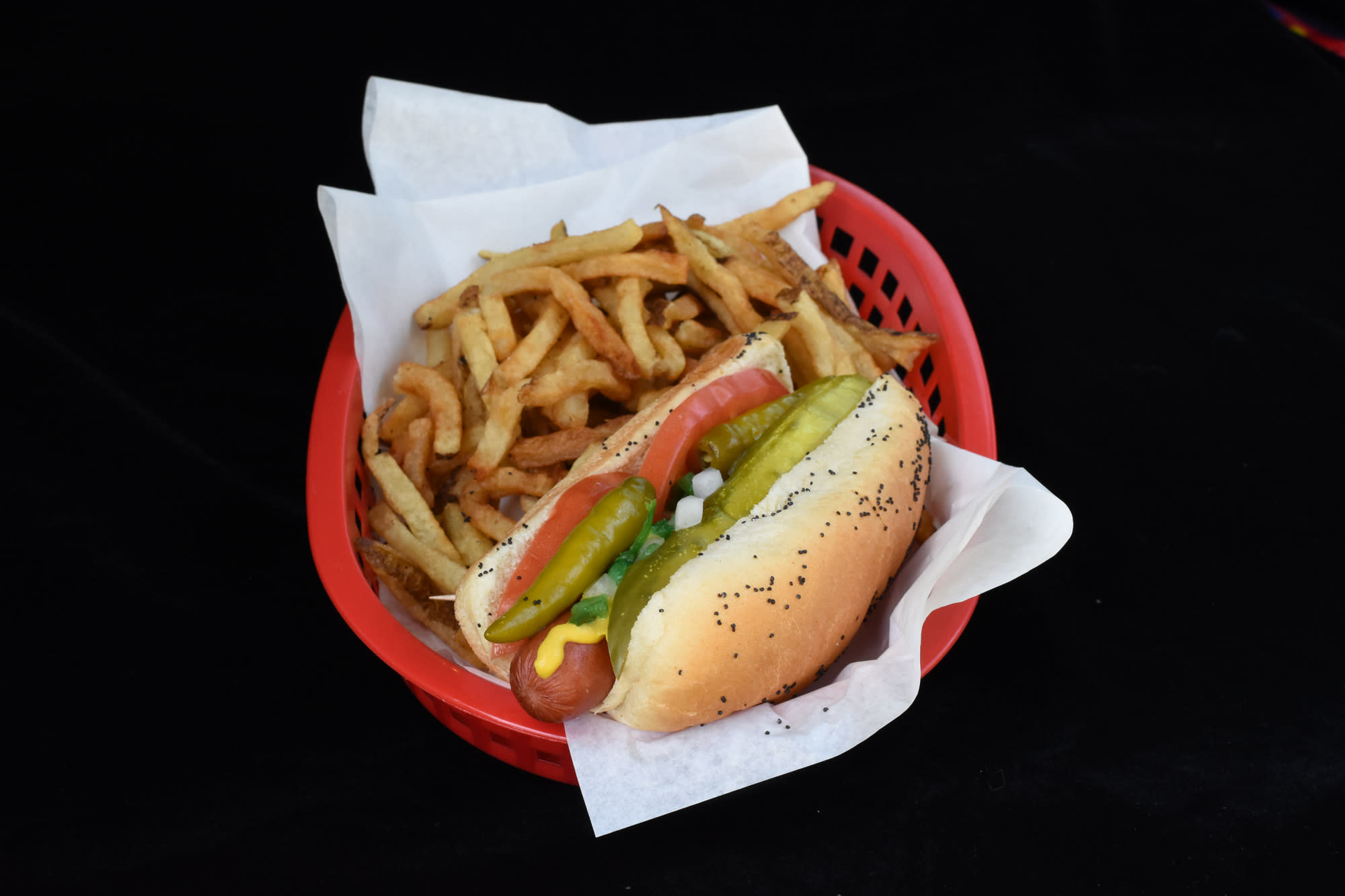 Where to eat Chicagoland - Doctor Dogs Roselle