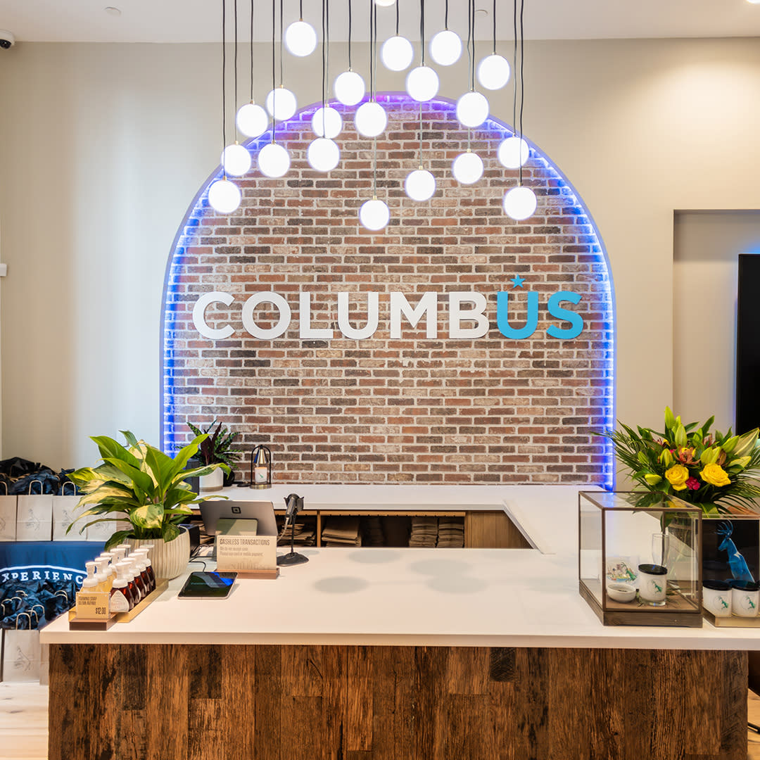 Columbus Welcome Center - 1x1 - Desk