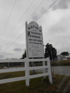 Here's the sign by the entrance to Katie's Kountry Korner 
