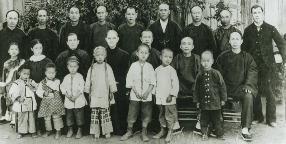 Chinese immigrants and Missionaries historical photo 