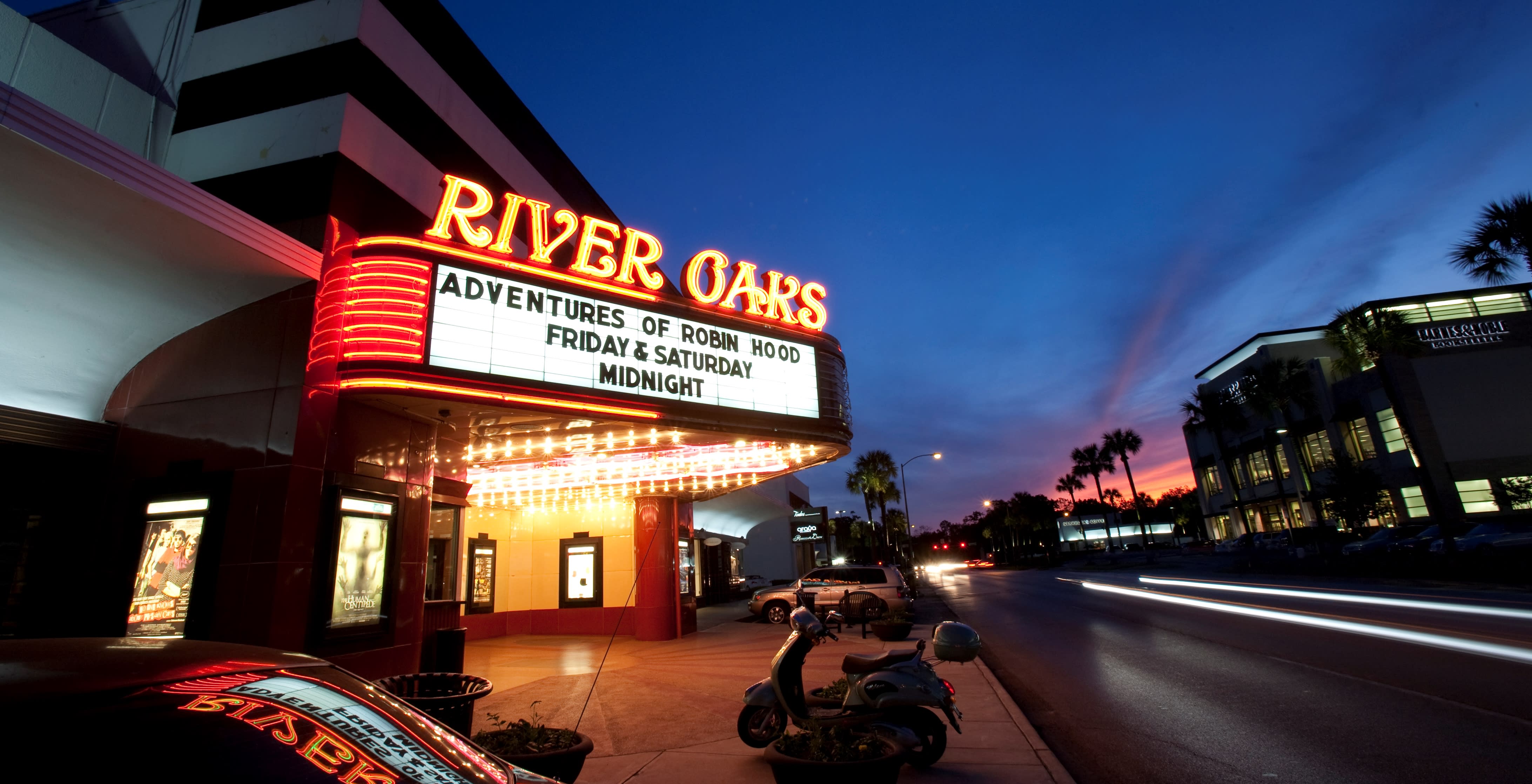 River Oaks Theater 