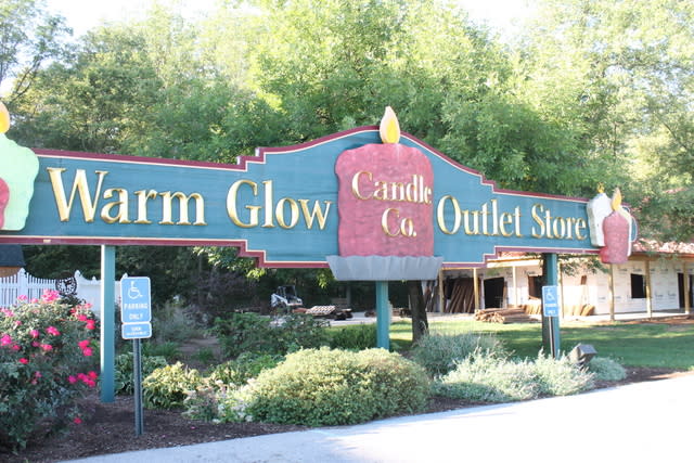 Warm glow candle company store richmond in