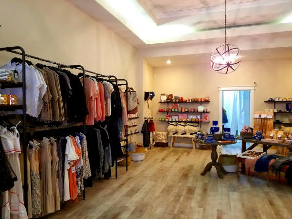 elysian-ladies-boutique-downtown-warsaw-indiana-shopping