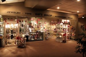 Derby int lobby