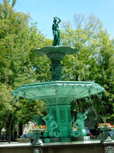 Broadway Fountain was part of the Centennial Exposition in Philadelphia in 1876.
