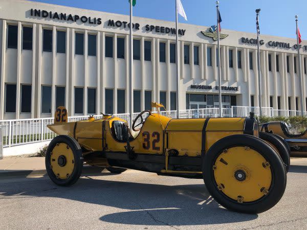 Indianapolis Motor Speedway Museum, Hinkle Fieldhouse