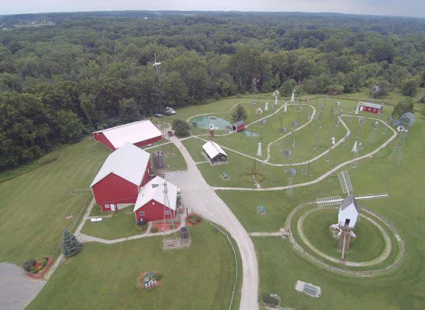 Mid-America Windmill Museum, Pet-Friendly Attractions in Indiana