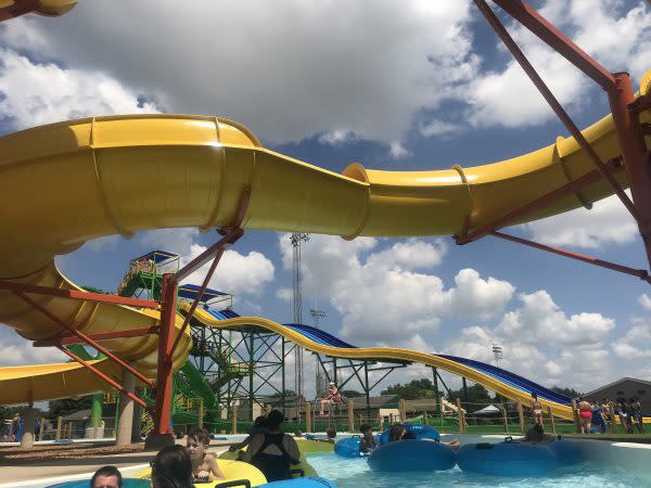 Tropicanoe Cove, water park