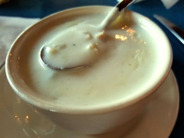 clam-chowder-captains-cabin-crooked-lake-angola-restaurant