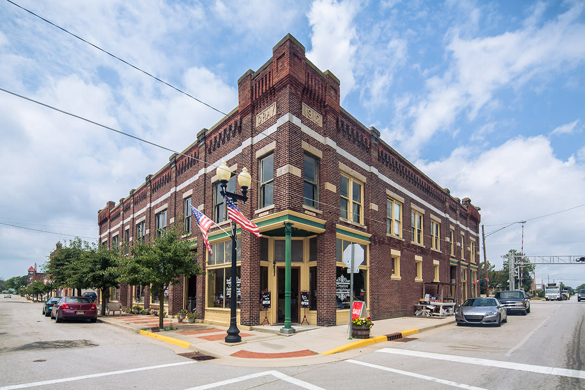 New shops opening in the historic Gray Building