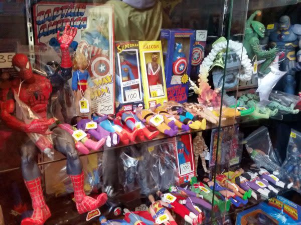 kokomo-toys-collectibles-downtown-indiana 