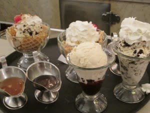 How much can you eat at Zaharakos Ice Cream Parlor and Museum?