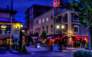 Fifth Street Market at Night by Mike Shaw - RIGHTS FREE