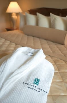 embassy_suites_robe