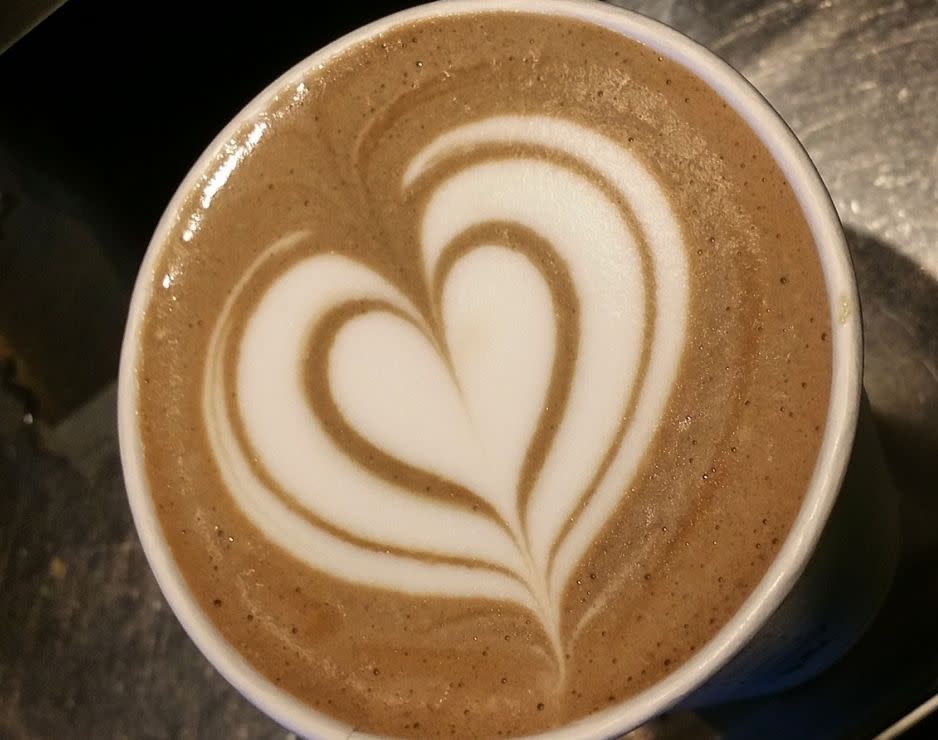 latte_heart_art