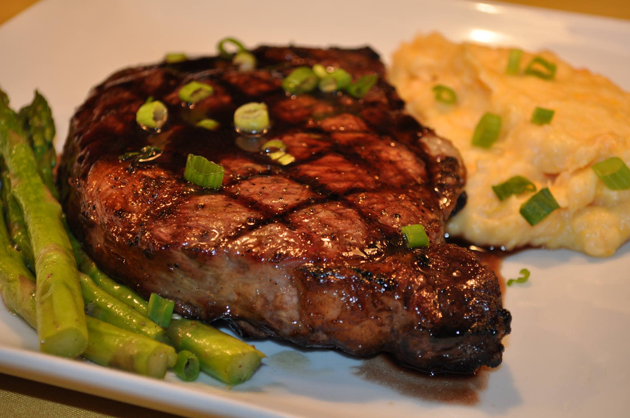 Noja; Steak Dinner