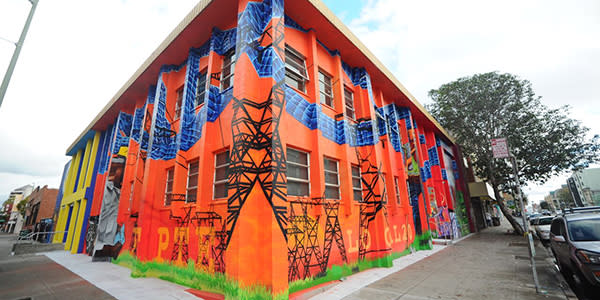 Solidarity Forever mural in Old Oakland on 8th and Clay by CRP