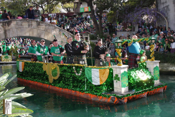 2019 St Patrick Parade River Walk JC Lopez Johnston All Rights Reserved 25