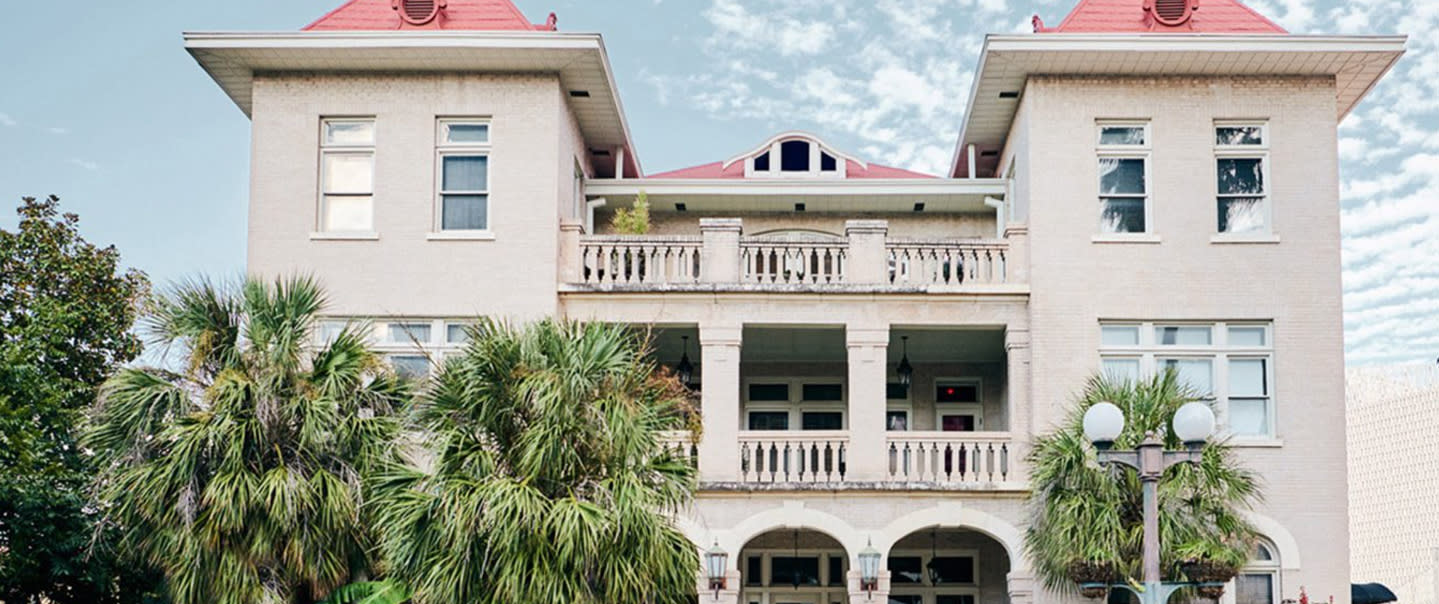 Hotel Havana | View of Hotel Havana From the Outside