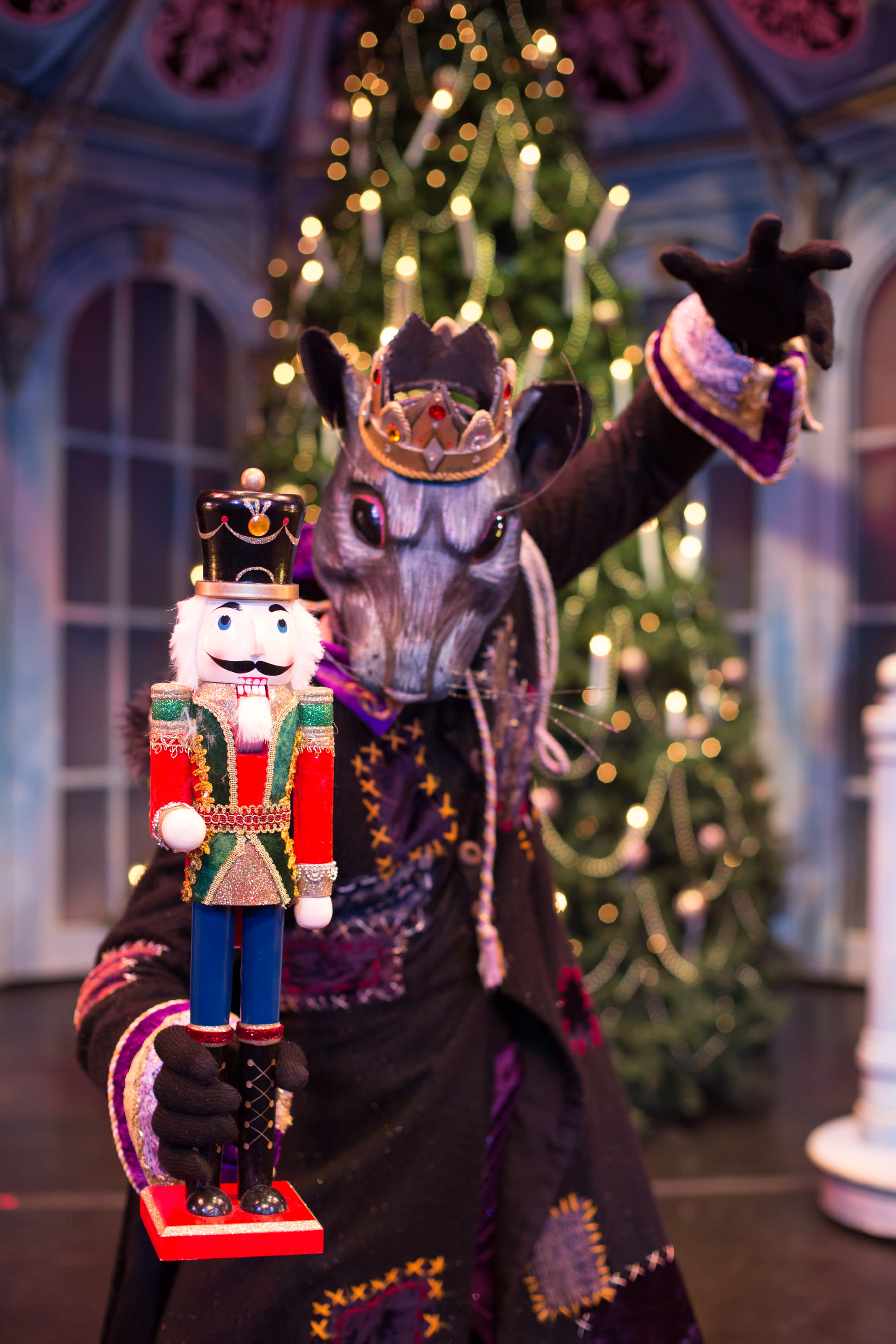 The King of the Rats — or as we might call him in Santa Fe, El Rey de Ratons — will never defeat the Brave Nutcracker
