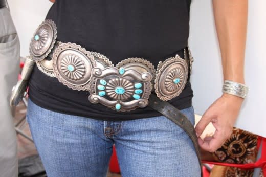 Why not overlay two concha belts? (Courtesy of crazyhorsesilver.com)