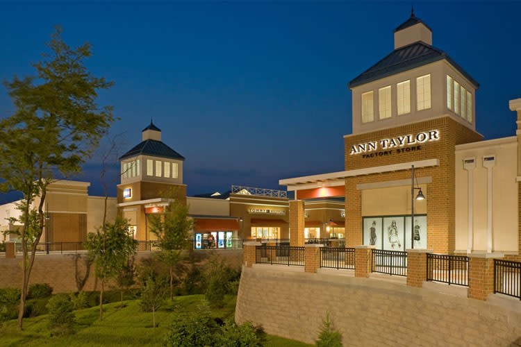 The Philadelphia Premium Outlets will have live music and added discounts all weekend.
