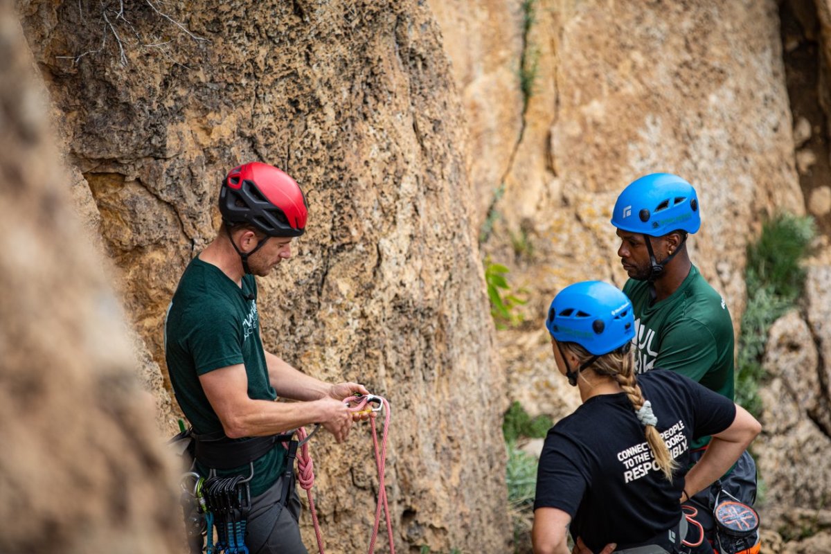 rock climbing guide showing a tutorial