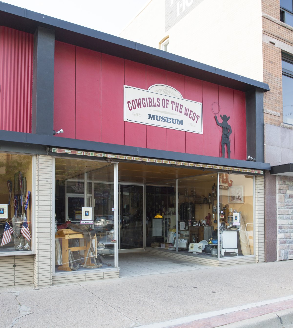Cowgirls of the west museum