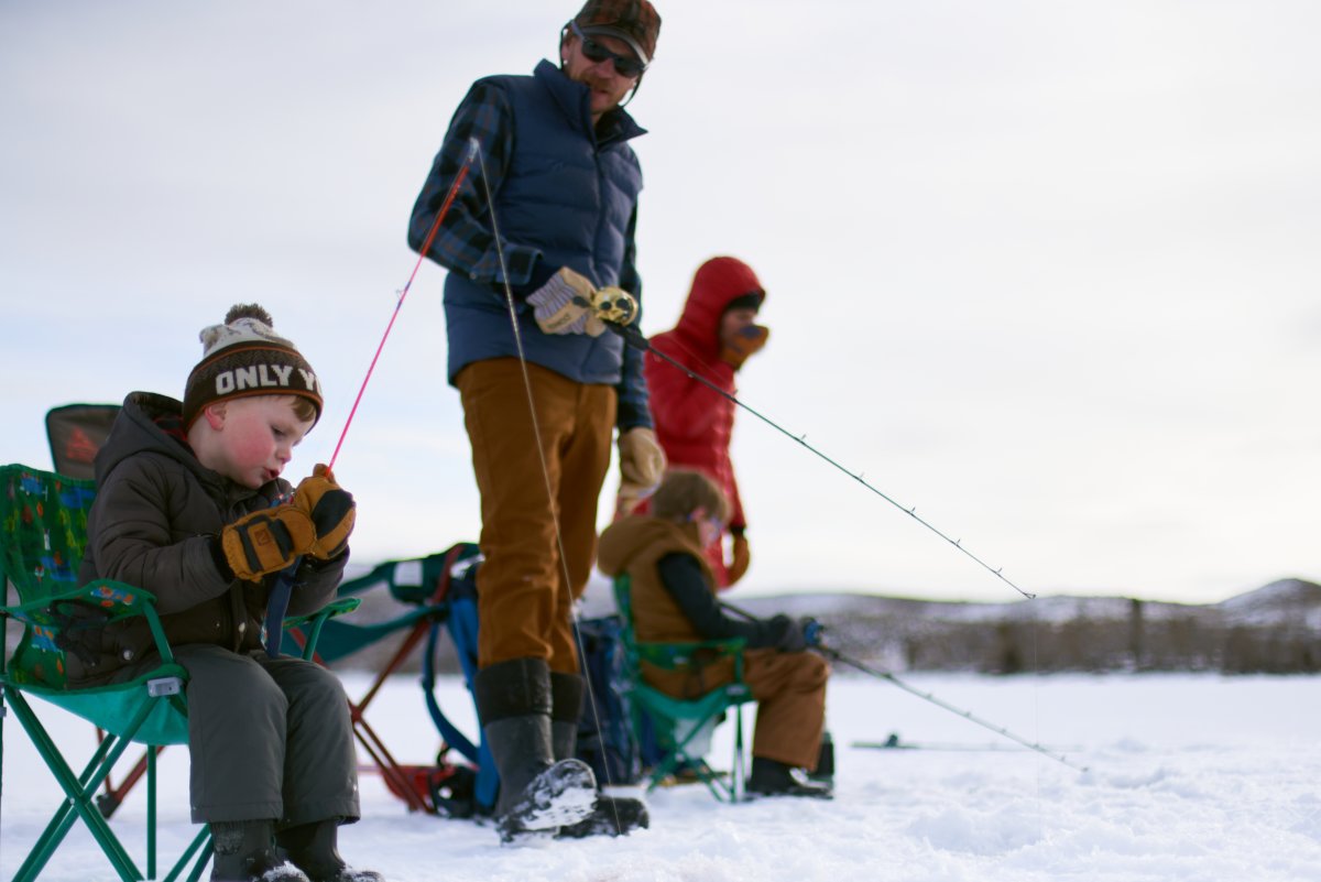 Pinedale Ice Fishing family pic