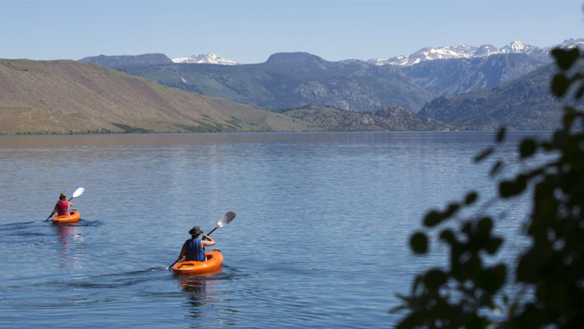 Kayakers on Fremont Lake in Wyoming