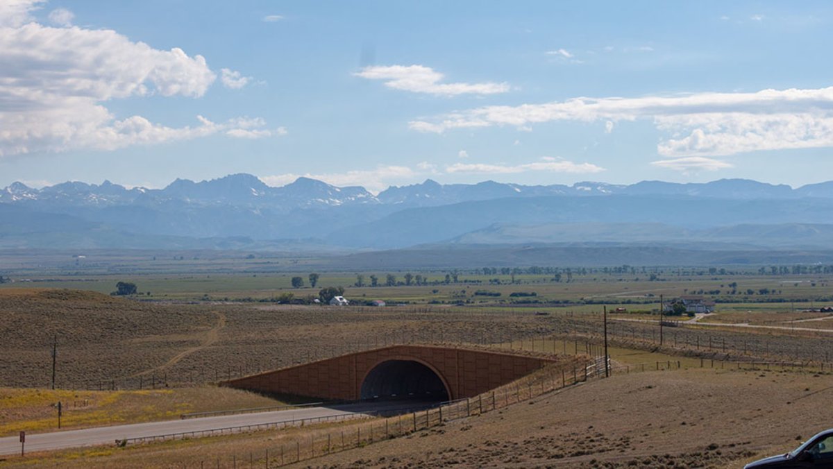 landscape with mountains in the back at Trappers point overlook/overpass, a stop in Pinedale Wyoming 